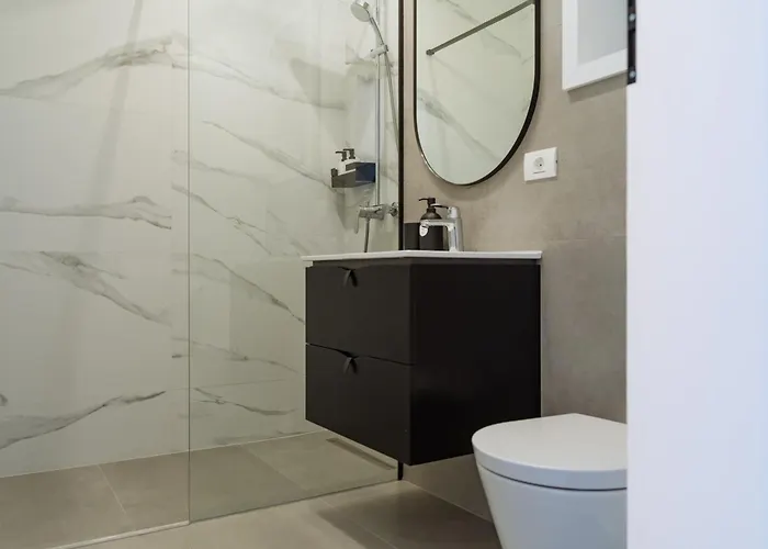 Charm Plaza Lujerului - Free Private Parking Appartement