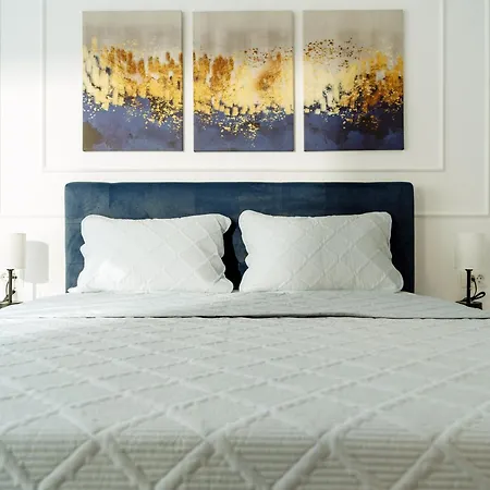 Apartment Charm Plaza Lujerului - Free Private Parking Bukarest