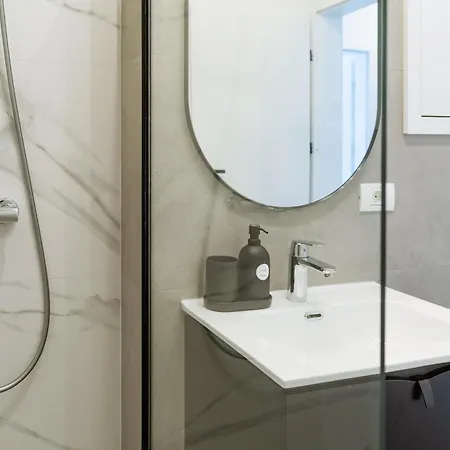 Charm Plaza Lujerului - Free Private Parking Apartment *