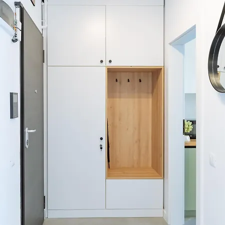 Charm Plaza Lujerului - Free Private Parking דירה