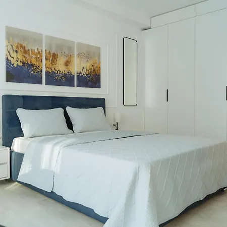 Charm Plaza Lujerului - Free Private Parking *