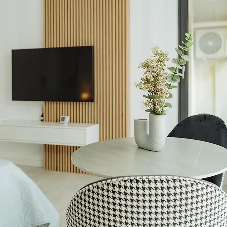 Charm Plaza Lujerului - Free Private Parking * Bukarest