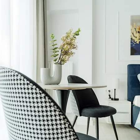 Charm Plaza Lujerului - Free Private Parking Apartment