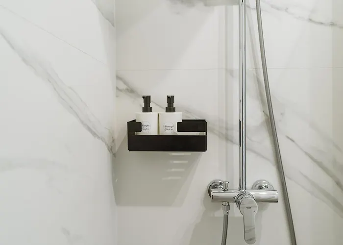 Charm Plaza Lujerului - Free Private Parking