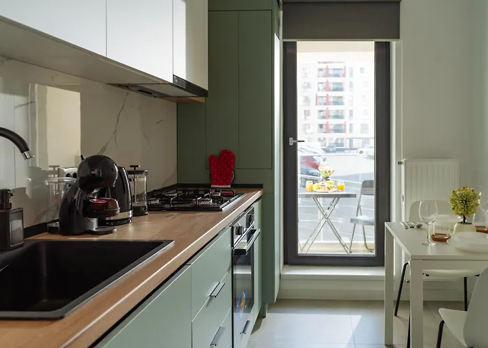 Апартаменти Charm Plaza Lujerului - Free Private Parking