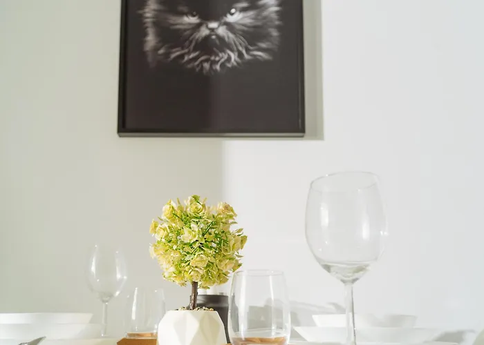 Charm Plaza Lujerului - Free Private Parking * 부쿠레슈티