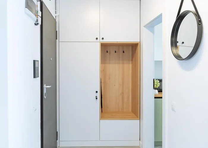 Charm Plaza Lujerului - Free Private Parking アパート