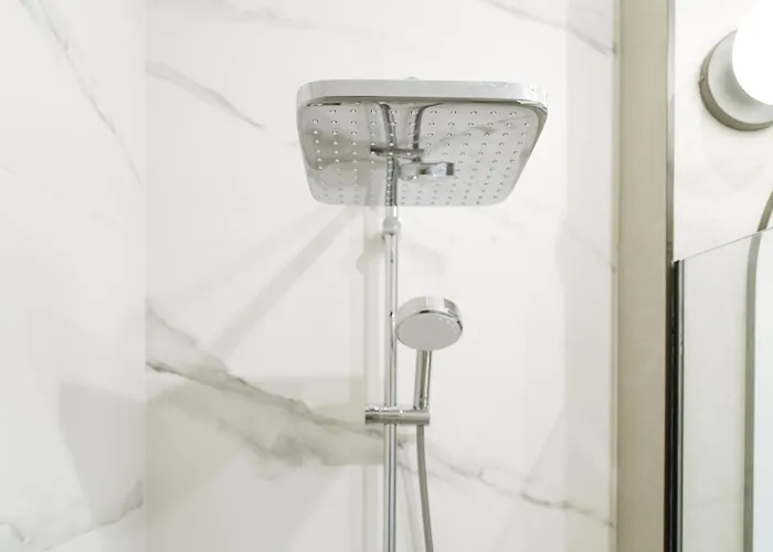 Апартаменти Charm Plaza Lujerului - Free Private Parking