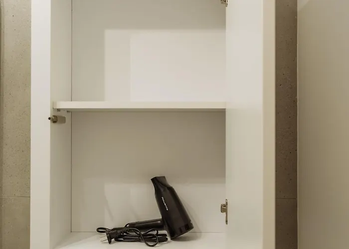 Charm Plaza Lujerului - Free Private Parking * Бухарест