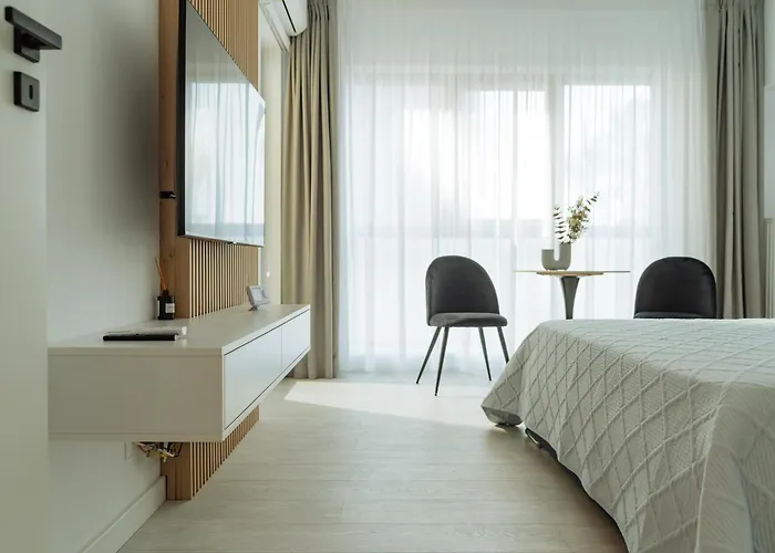 Charm Plaza Lujerului - Free Private Parking ブカレスト