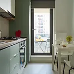 Charm Plaza Lujerului - Free Private Parking Бухарест